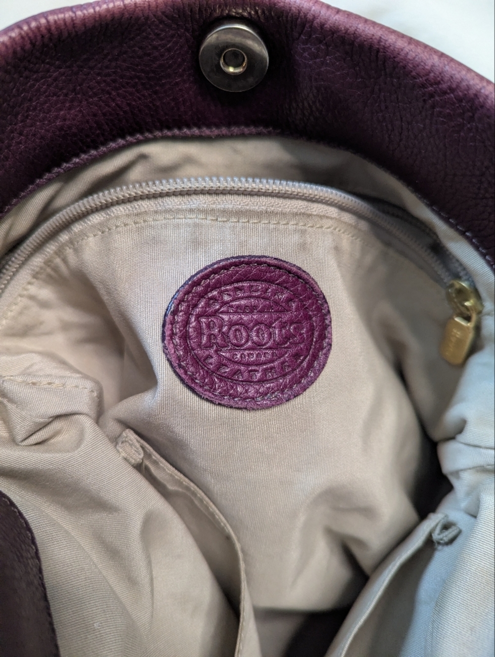 Roots Olivia Leather Hobo Bag in Aubergine - Picture 5 of 7